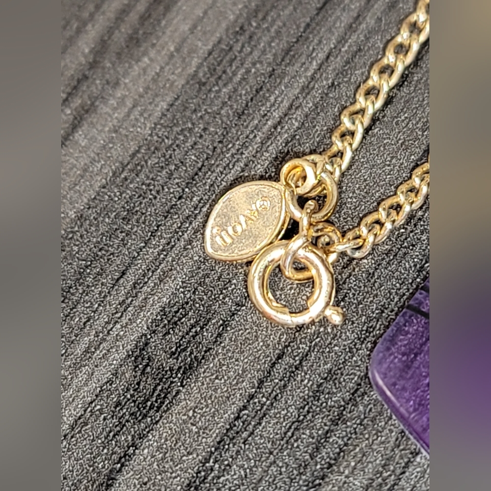 Vintage Avon Gold Knots Necklace
